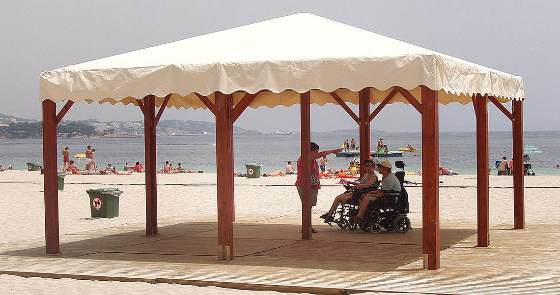 Pergola de madera para playas. Modelo Madeira